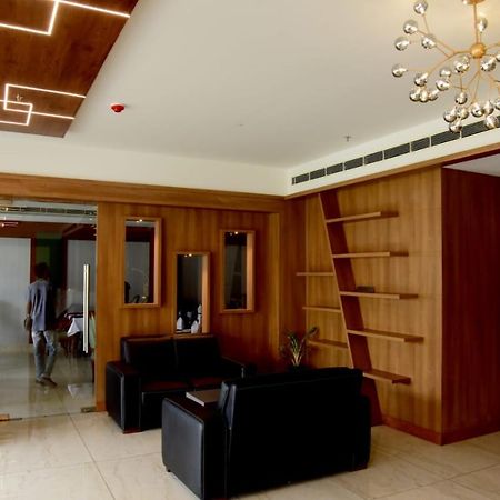Hotel Emerald Palace Kottiyam Luaran gambar