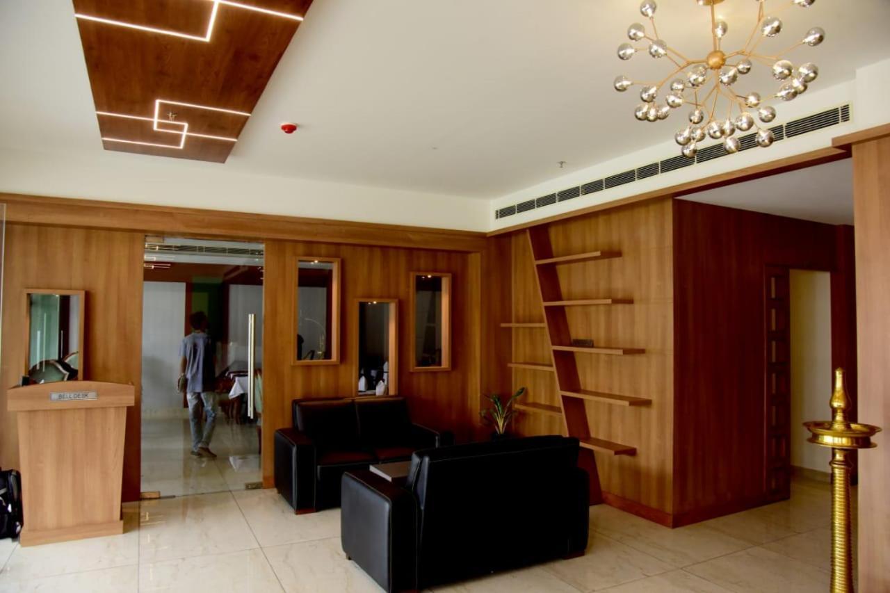 Hotel Emerald Palace Kottiyam Luaran gambar